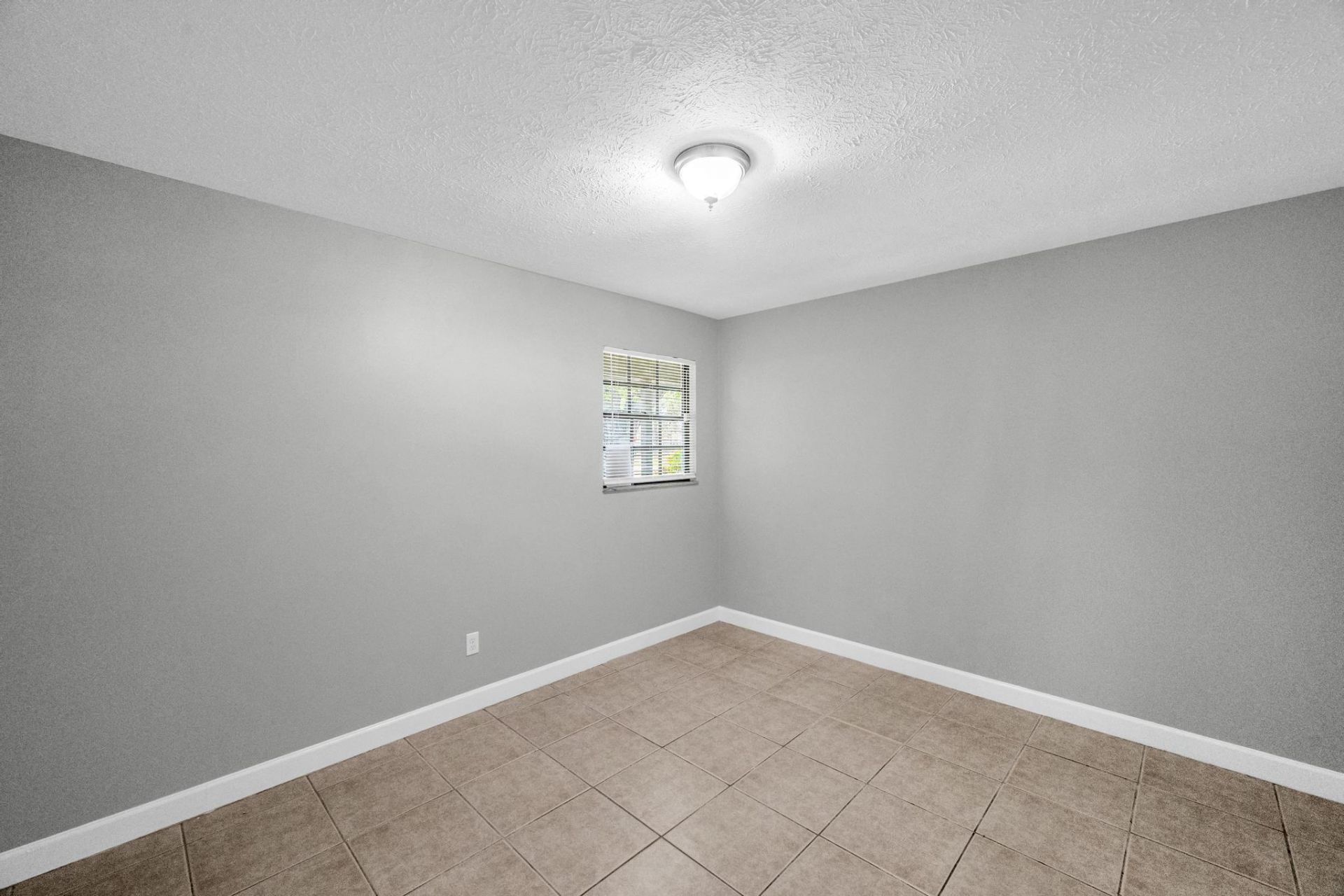 2621 SE Westmoreland Boulevard, Port Saint Lucie, FL 34952 Photo