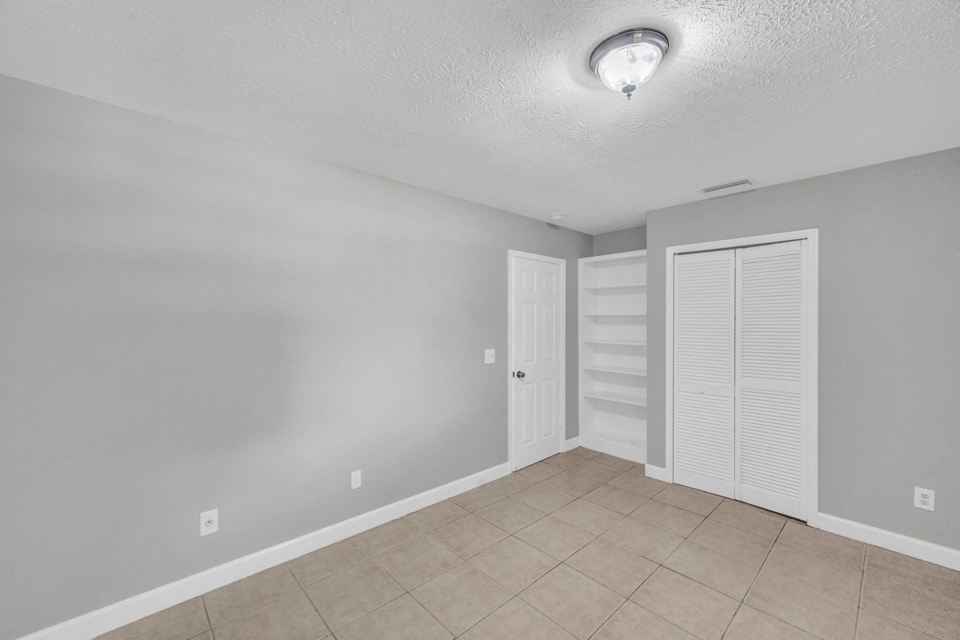 2621 SE Westmoreland Boulevard, Port Saint Lucie, FL 34952 Photo