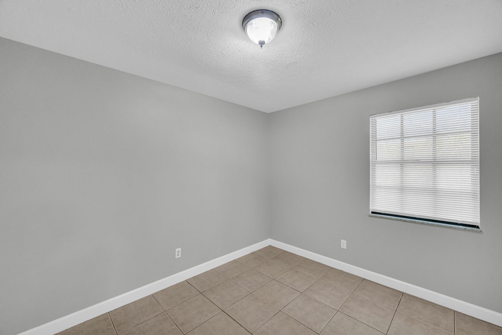 2621 SE Westmoreland Boulevard, Port Saint Lucie, FL 34952 Photo