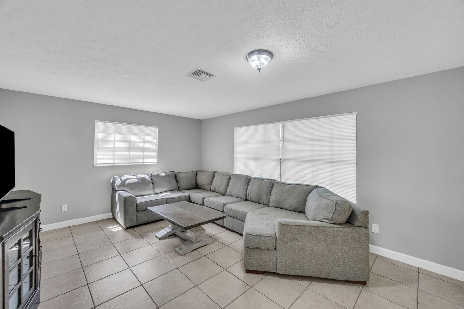 2621 SE Westmoreland Boulevard, Port Saint Lucie, FL 34952 Photo