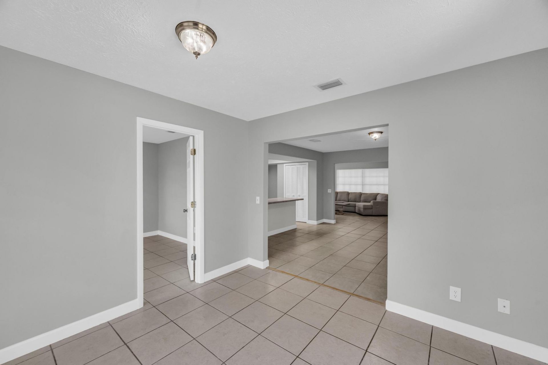 2621 SE Westmoreland Boulevard, Port Saint Lucie, FL 34952 Photo