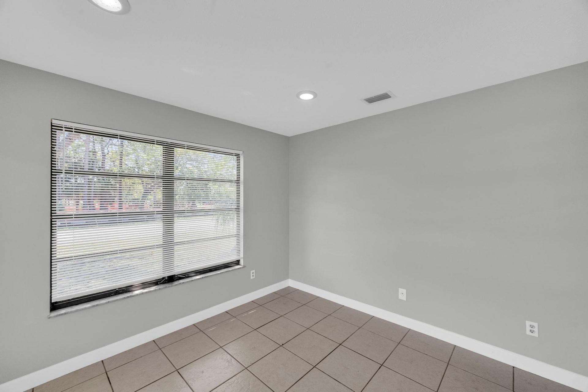 2621 SE Westmoreland Boulevard, Port Saint Lucie, FL 34952 Photo