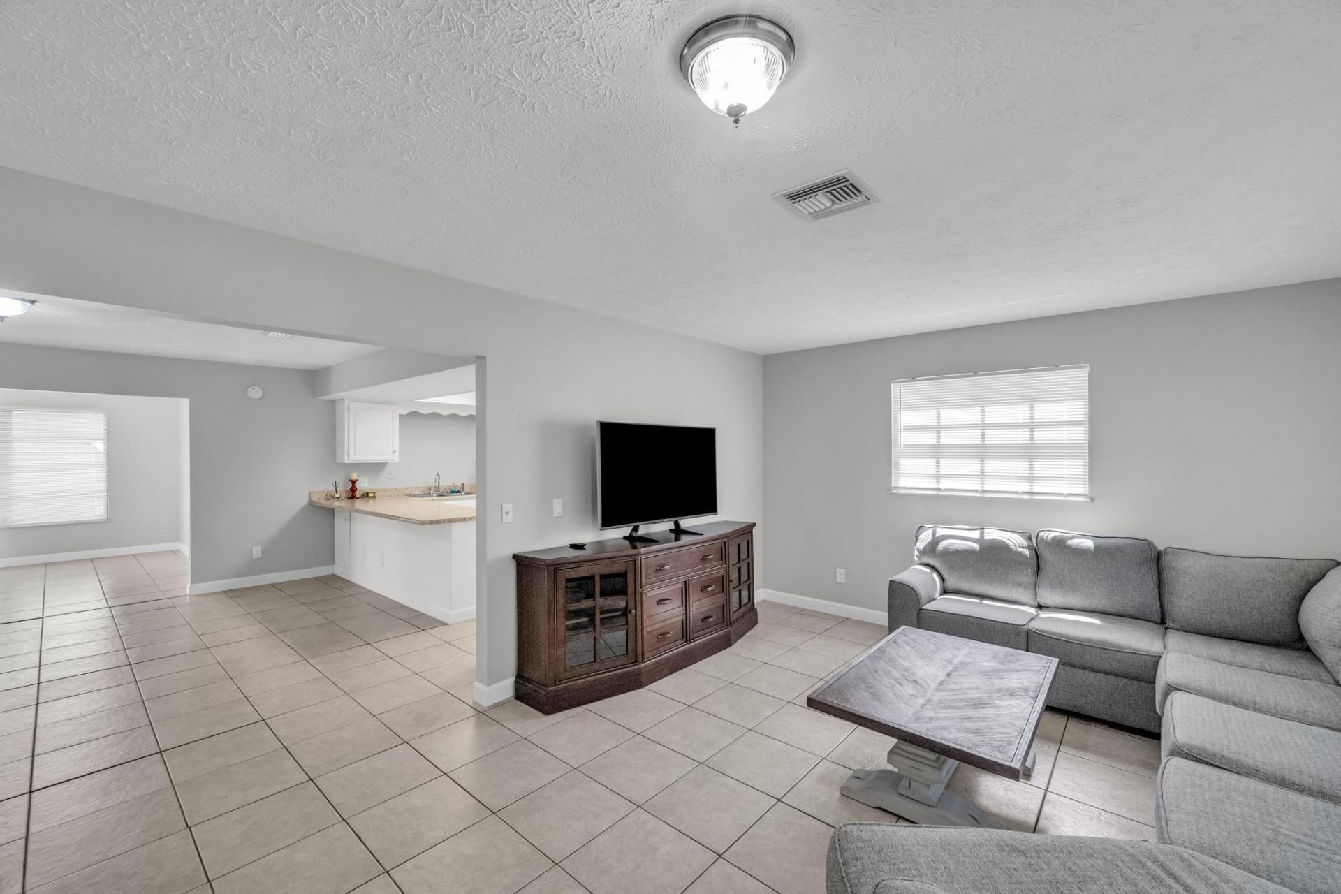 2621 SE Westmoreland Boulevard, Port Saint Lucie, FL 34952 Photo