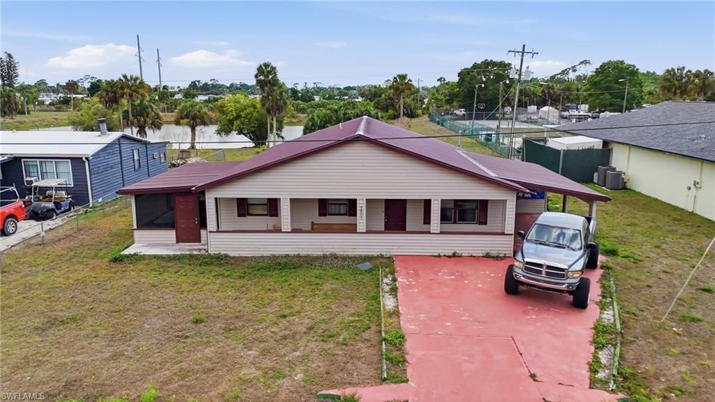 2405 Zoysia Ln, North Fort Myers, FL 33917 Photo