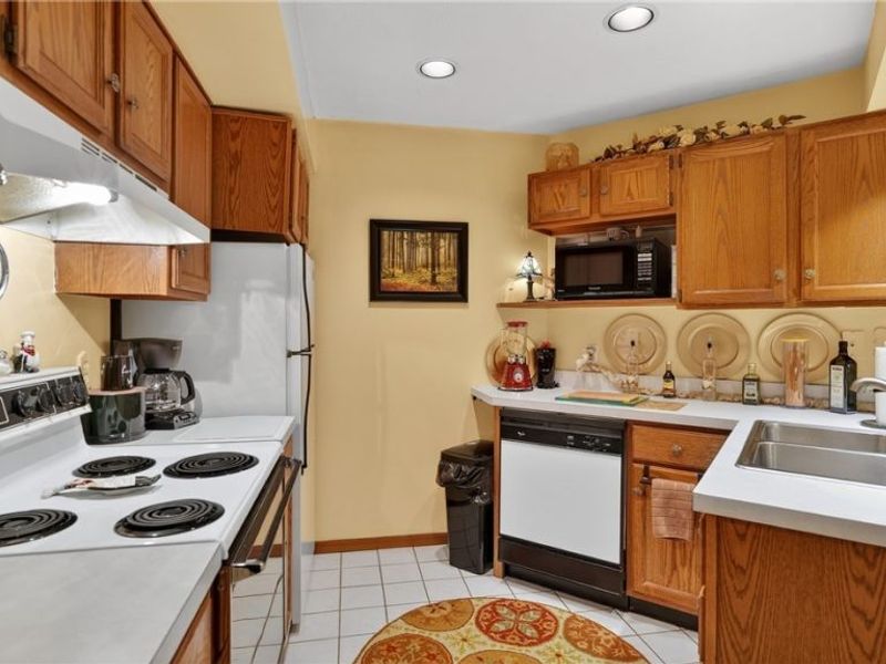 1123 Redtail Hawk, Unit 1, Boardman, OH 44512 Photo 11