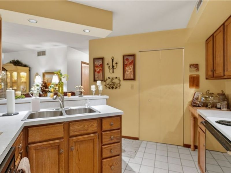 1123 Redtail Hawk, Unit 1, Boardman, OH 44512 Photo 15