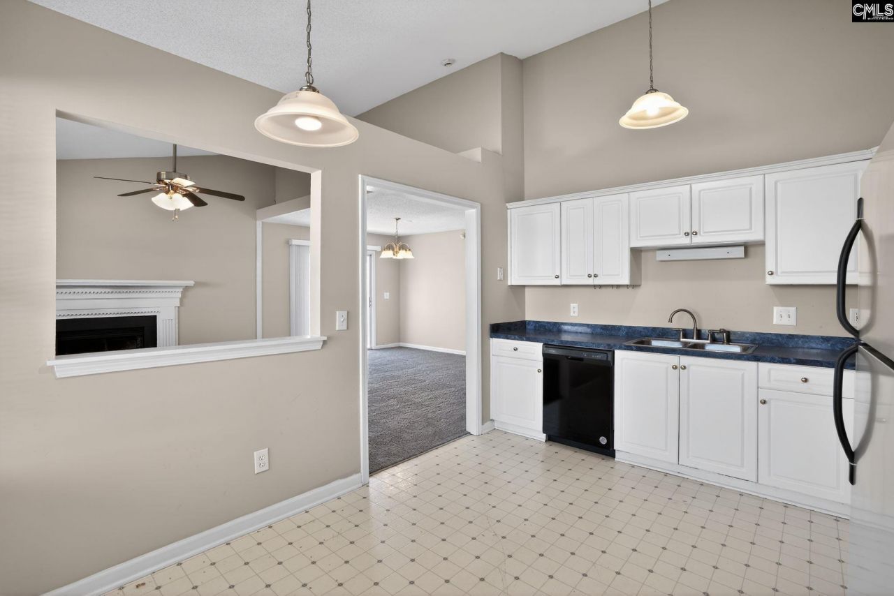 324 Trowbridge Road  Photo 18