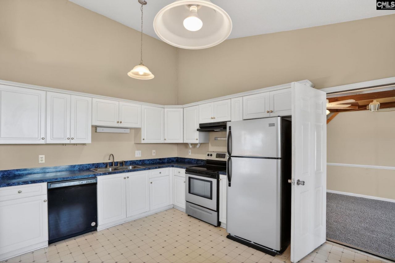 324 Trowbridge Road  Photo 20