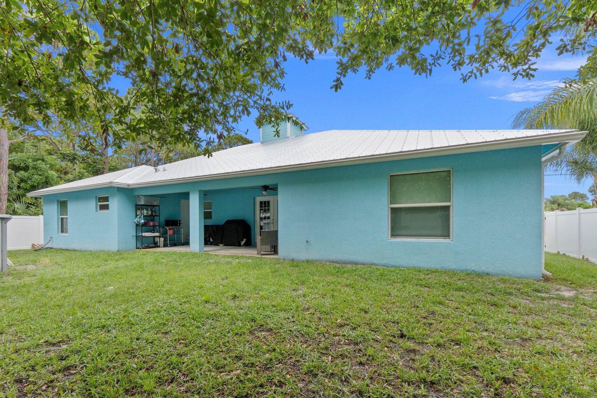 5713 Myrtle Drive, Fort Pierce, FL 34982 Photo