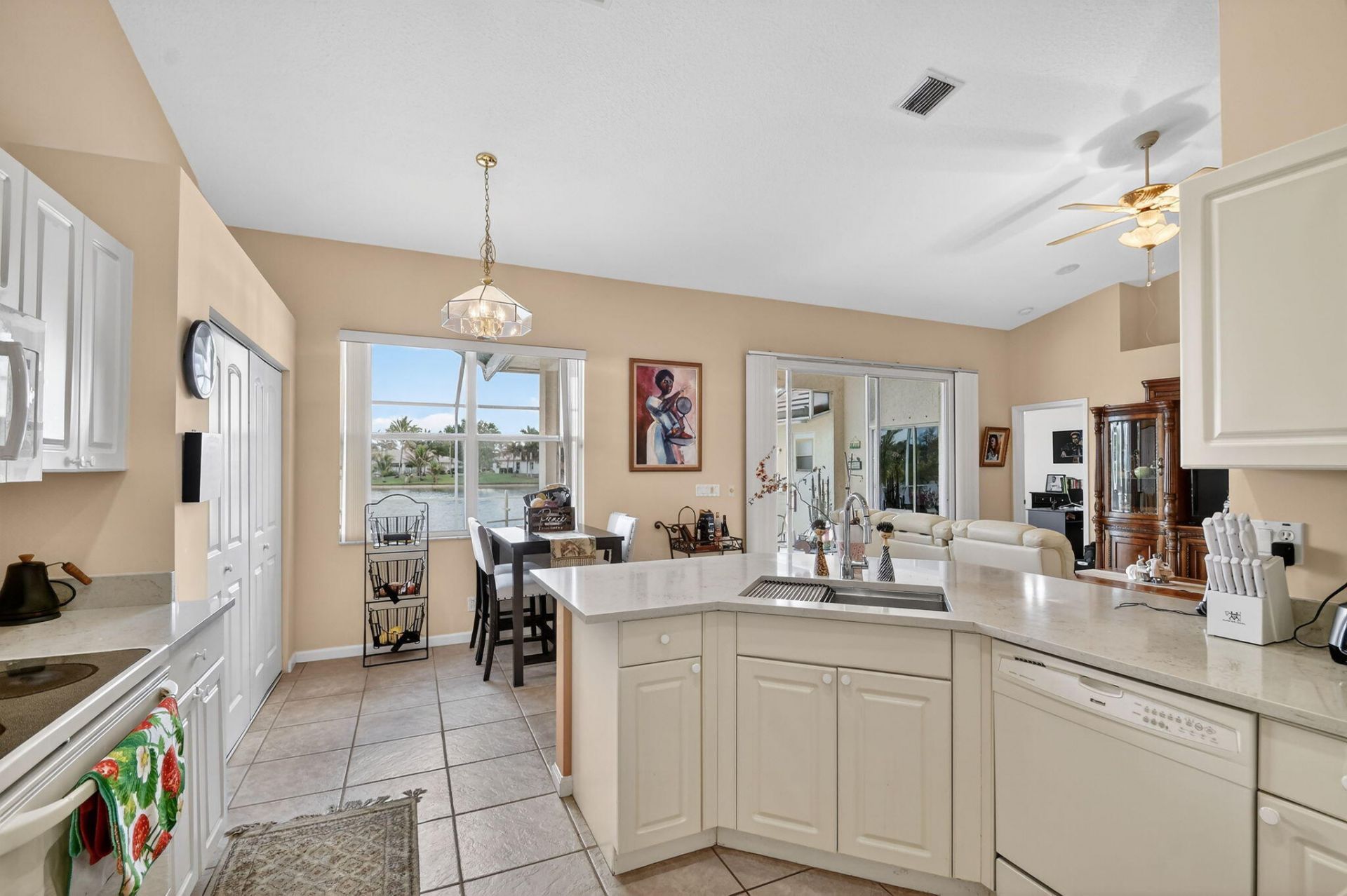 132 Kapok Crescent, Royal Palm Beach, FL 33411 Photo
