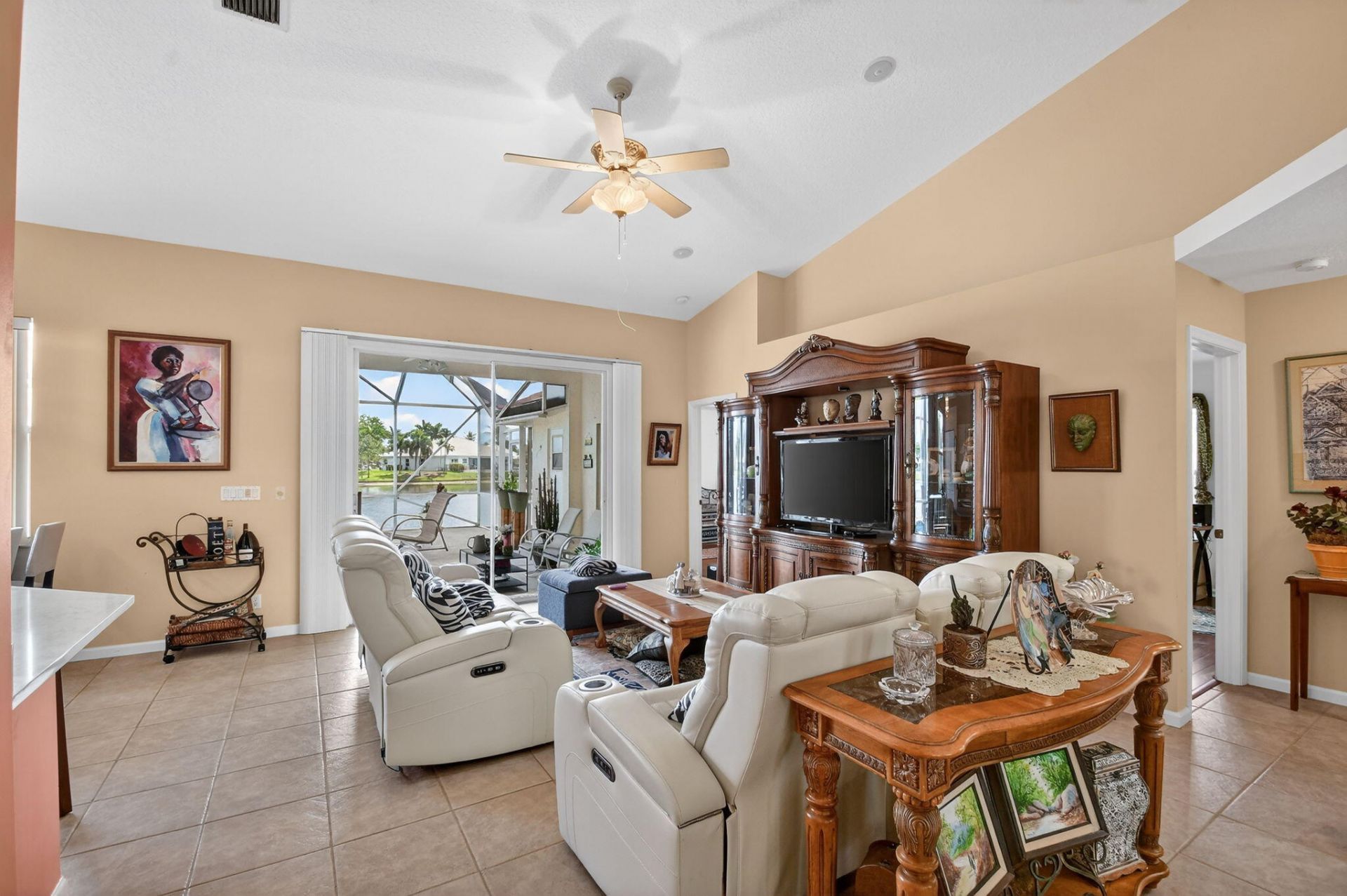 132 Kapok Crescent, Royal Palm Beach, FL 33411 Photo
