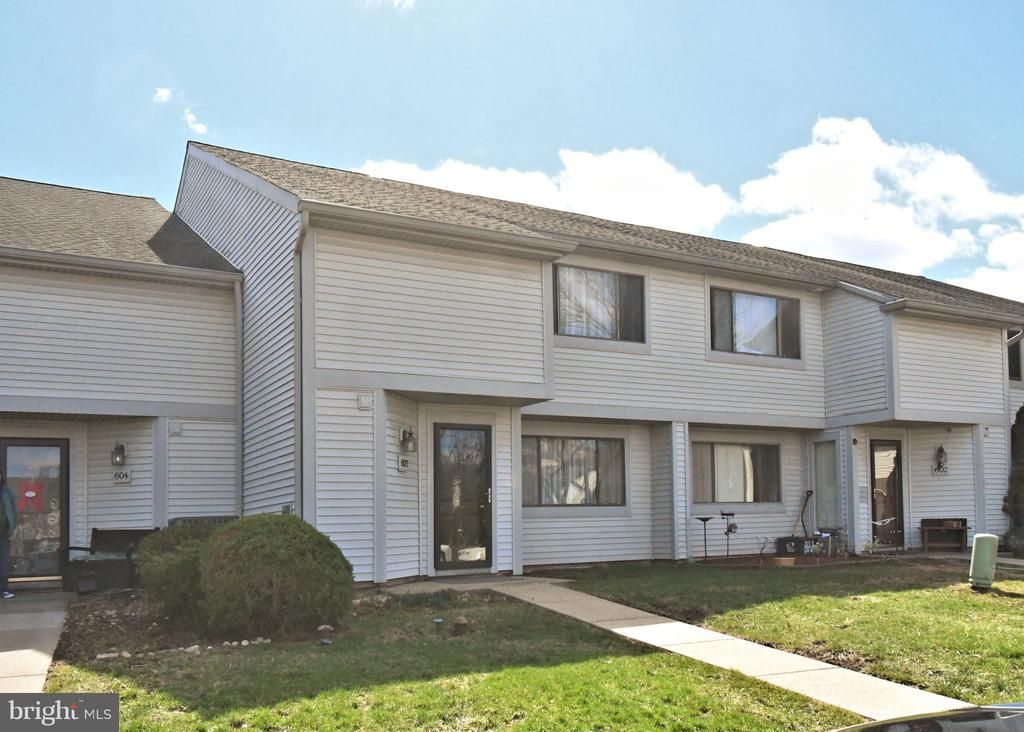 603 HERITAGE DRIVE , HARLEYSVILLE, PA 19438