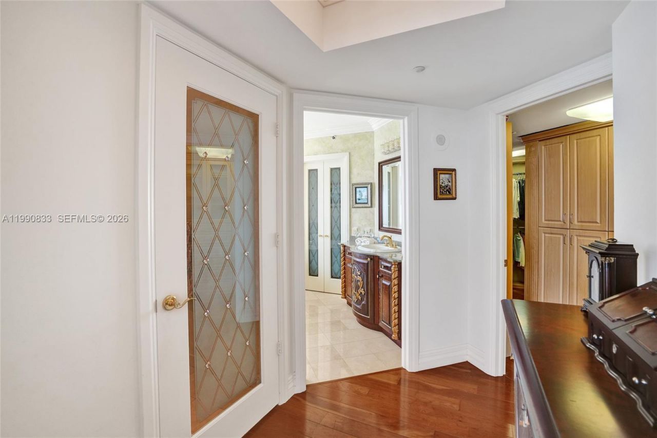 19111 Collins Ave , Unit 2101, Sunny Isles Beach, FL 33160 Photo