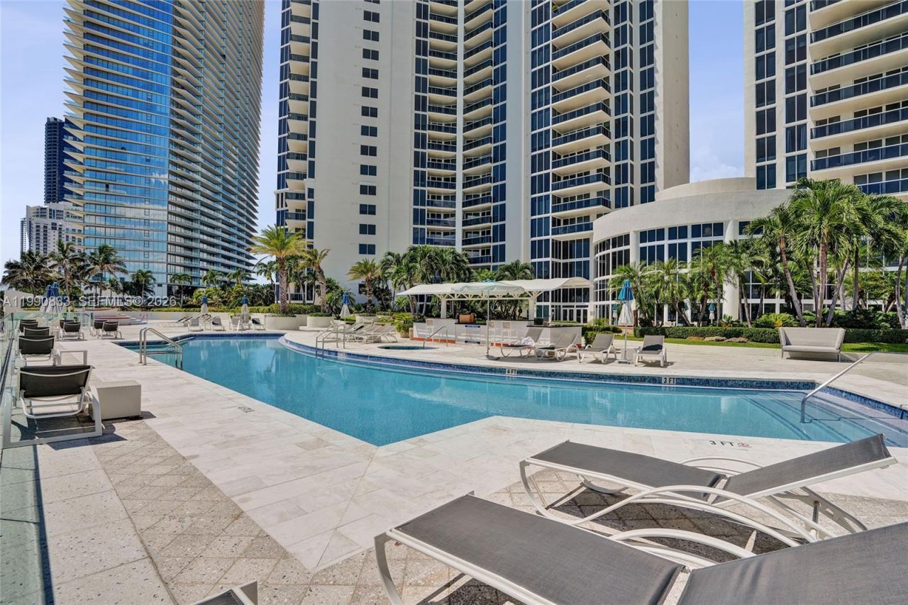 19111 Collins Ave , Unit 2101, Sunny Isles Beach, FL 33160 Photo