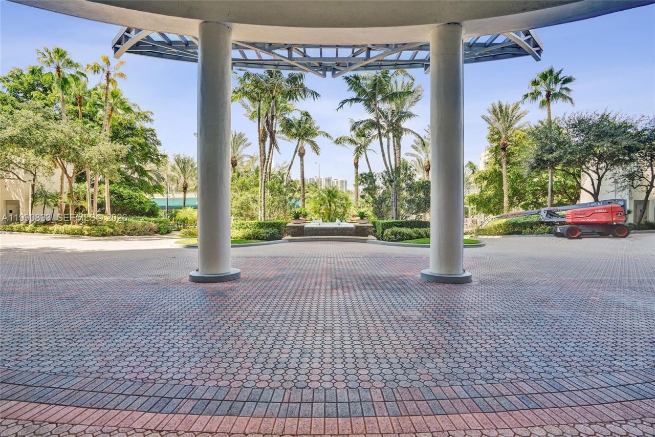 19111 Collins Ave , Unit 2101, Sunny Isles Beach, FL 33160 Photo