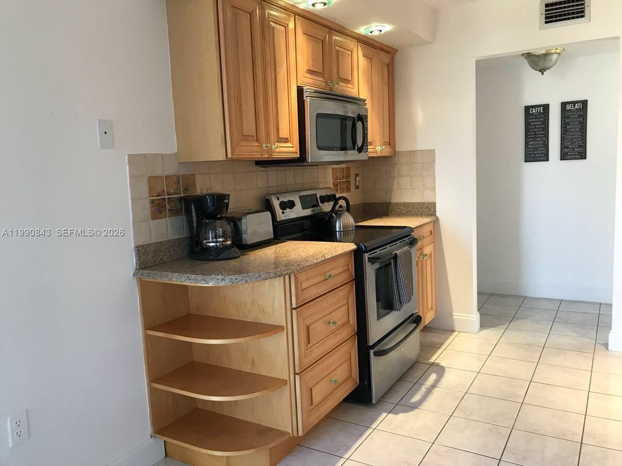 7601 Byron Ave , Unit 3A, Miami Beach, FL 33141 Photo