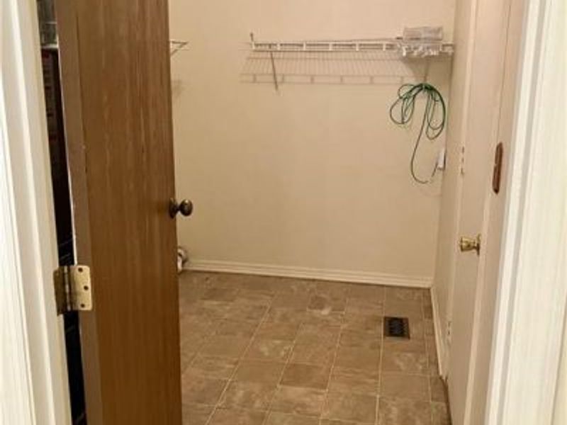 6240 Beacon Tree Court, Huber Heights, OH 45424 Photo 12