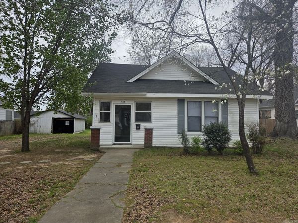 407 E Market, Searcy, AR 72143