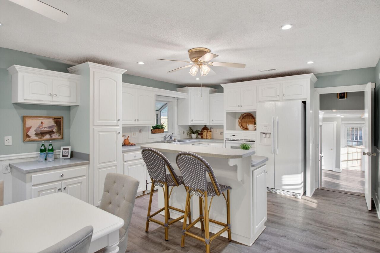 436 Old Fort Drive Photo 17