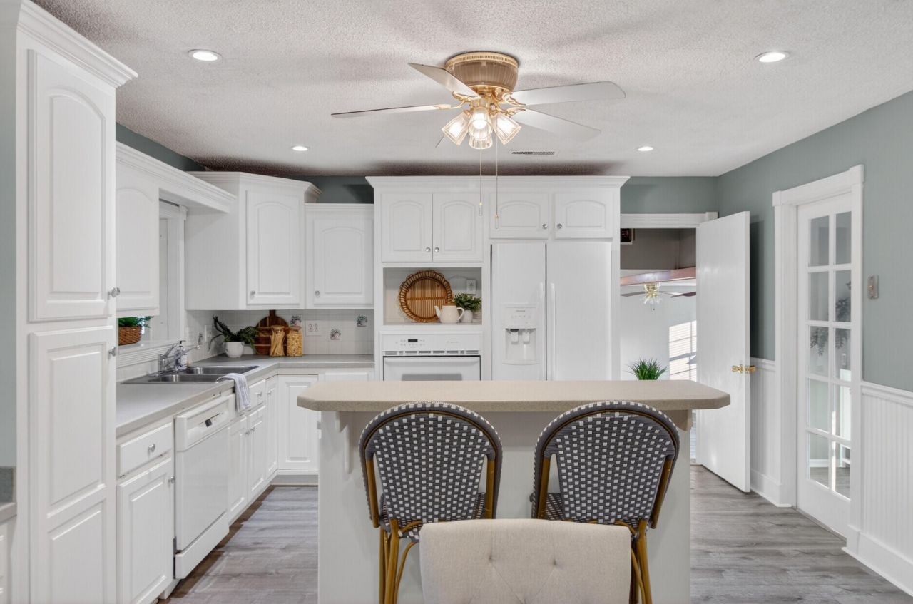 436 Old Fort Drive Photo 18