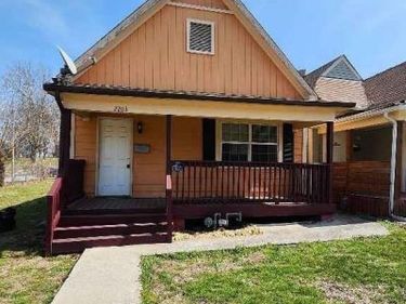 2203 Agnes Avenue, Kansas City, MO 64127