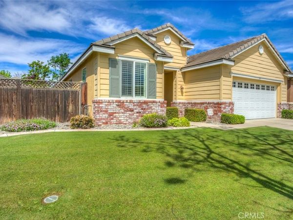 331 Hollyhill Drive, Bakersfield, CA 93312