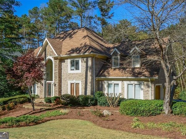 180 Wing Mill Road, Sandy Springs, GA 30350