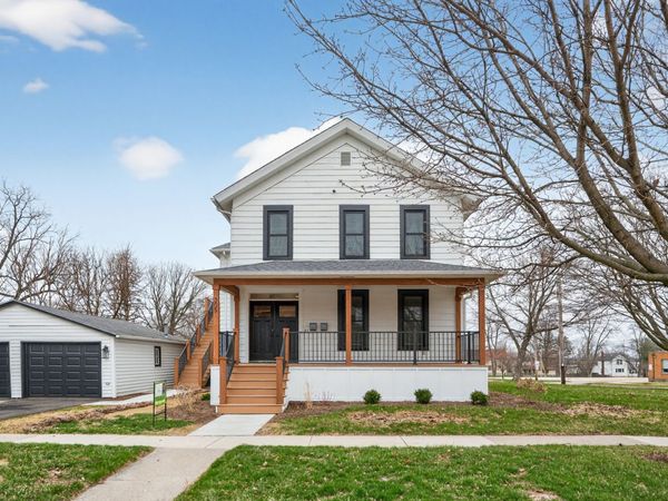 305 W Exchange Street, Unit A, Sycamore, IL 60178