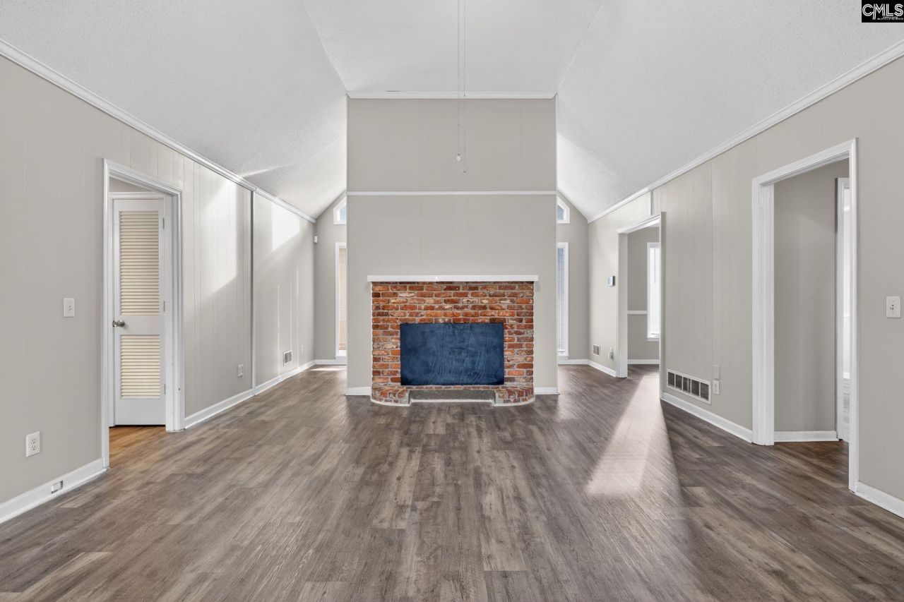 107 Sonning Road  Photo 10