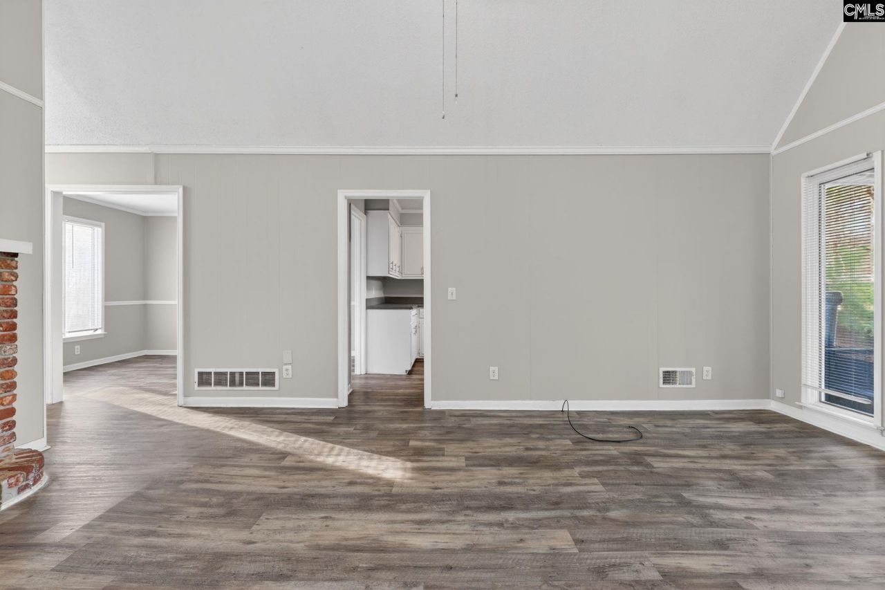 107 Sonning Road  Photo 13