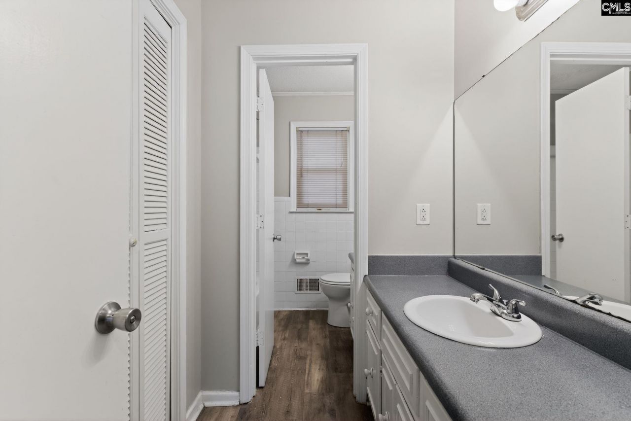 107 Sonning Road  Photo 27