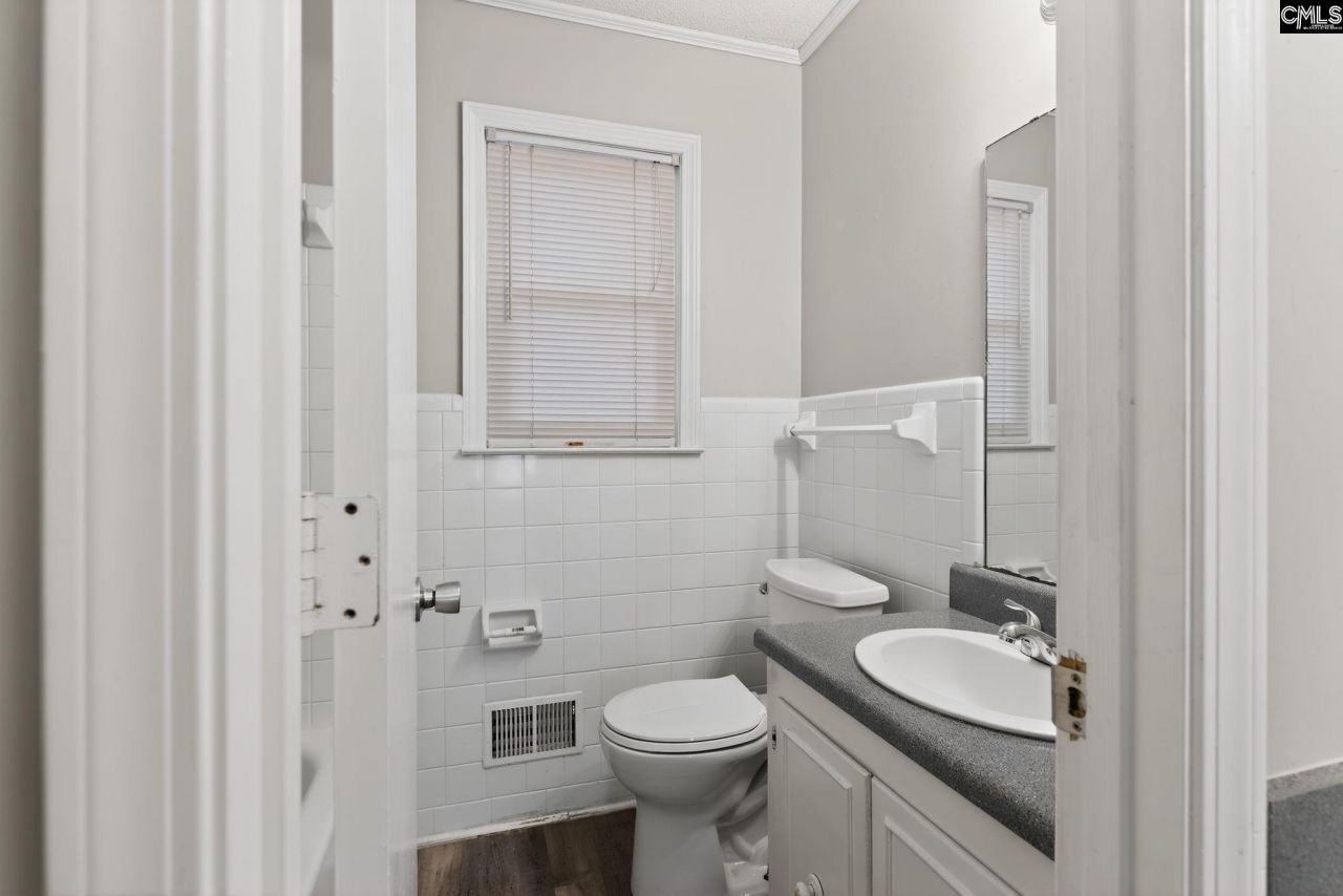 107 Sonning Road  Photo 28