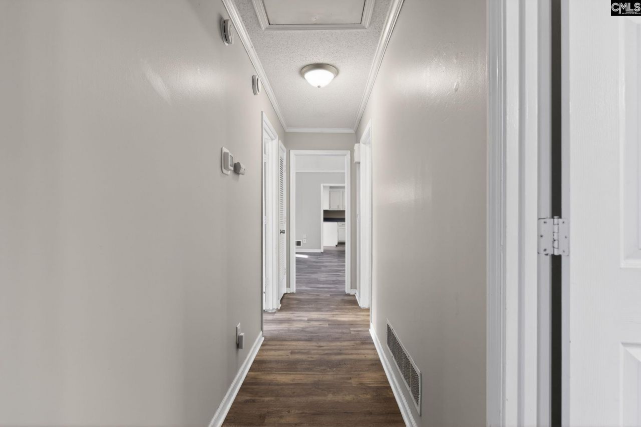 107 Sonning Road  Photo 33