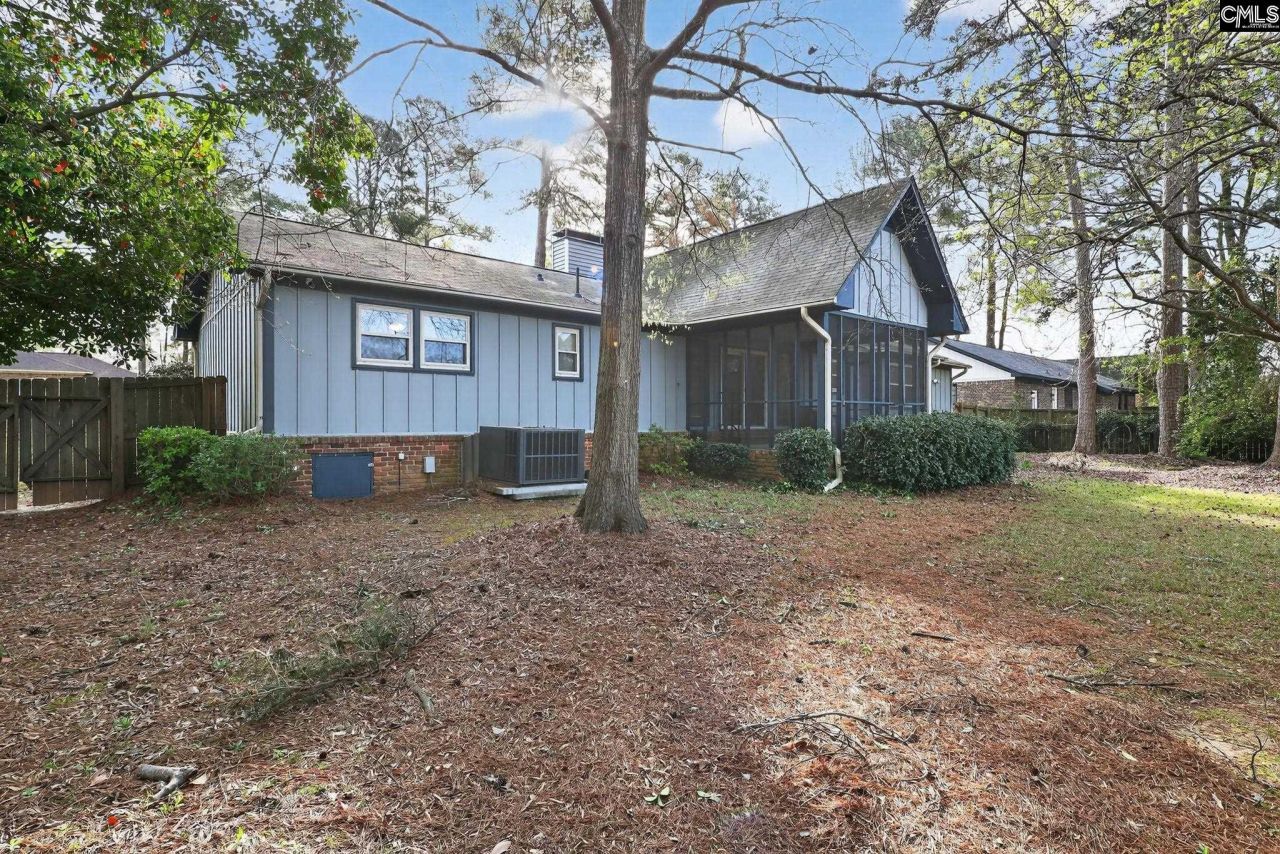 107 Sonning Road  Photo 6