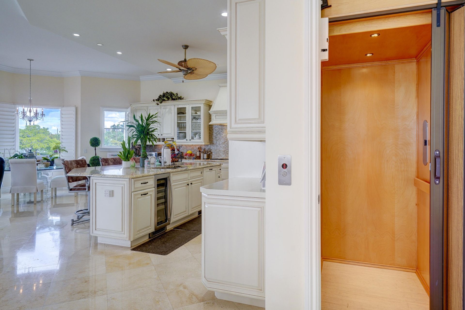 2775 Lake Drive, Singer Island, FL 33404 Photo