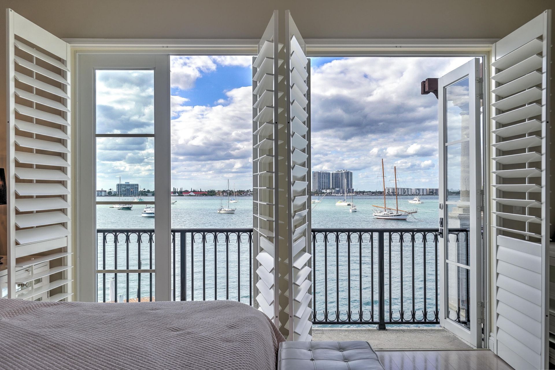 2775 Lake Drive, Singer Island, FL 33404 Photo