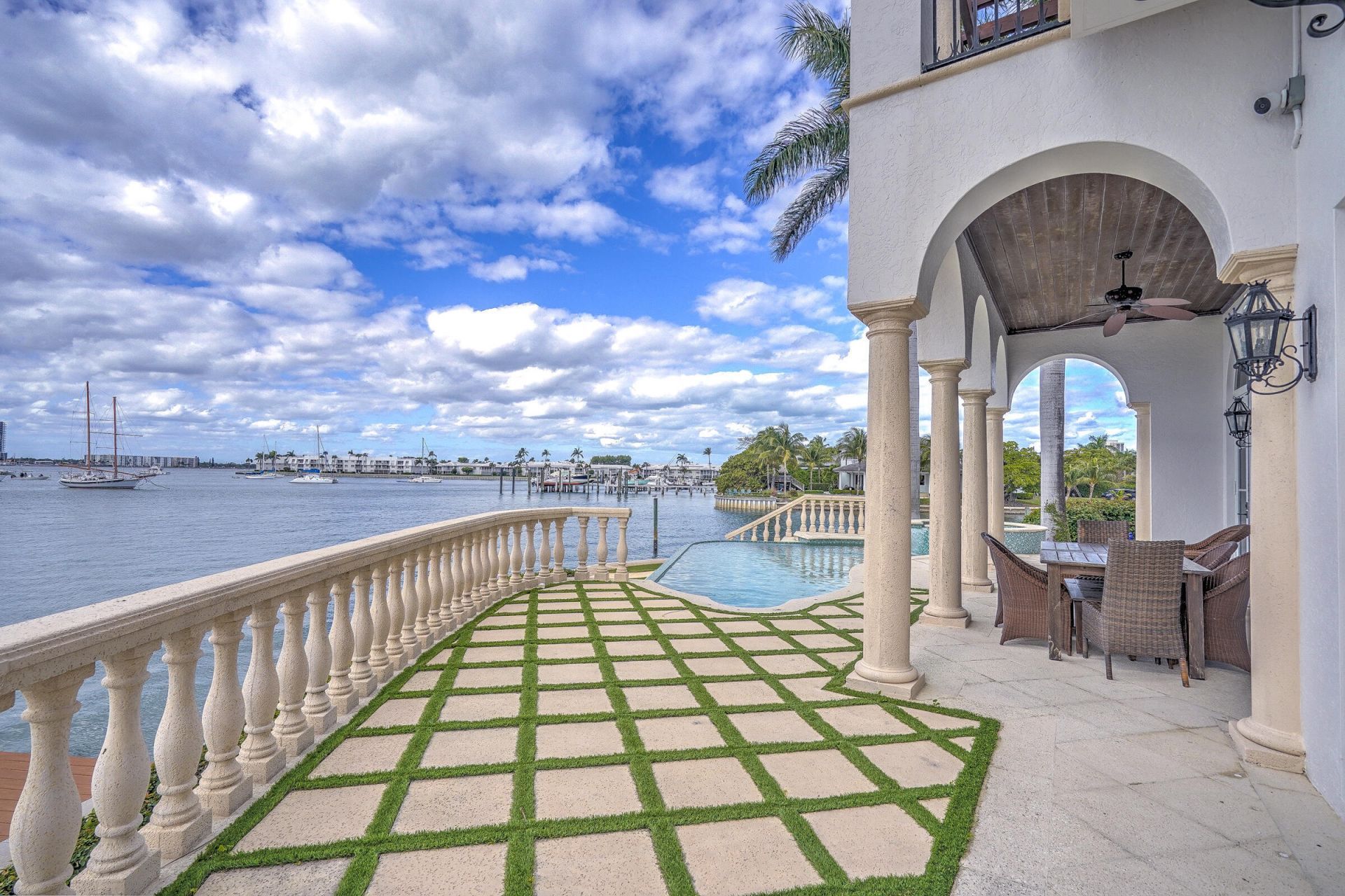 2775 Lake Drive, Singer Island, FL 33404 Photo