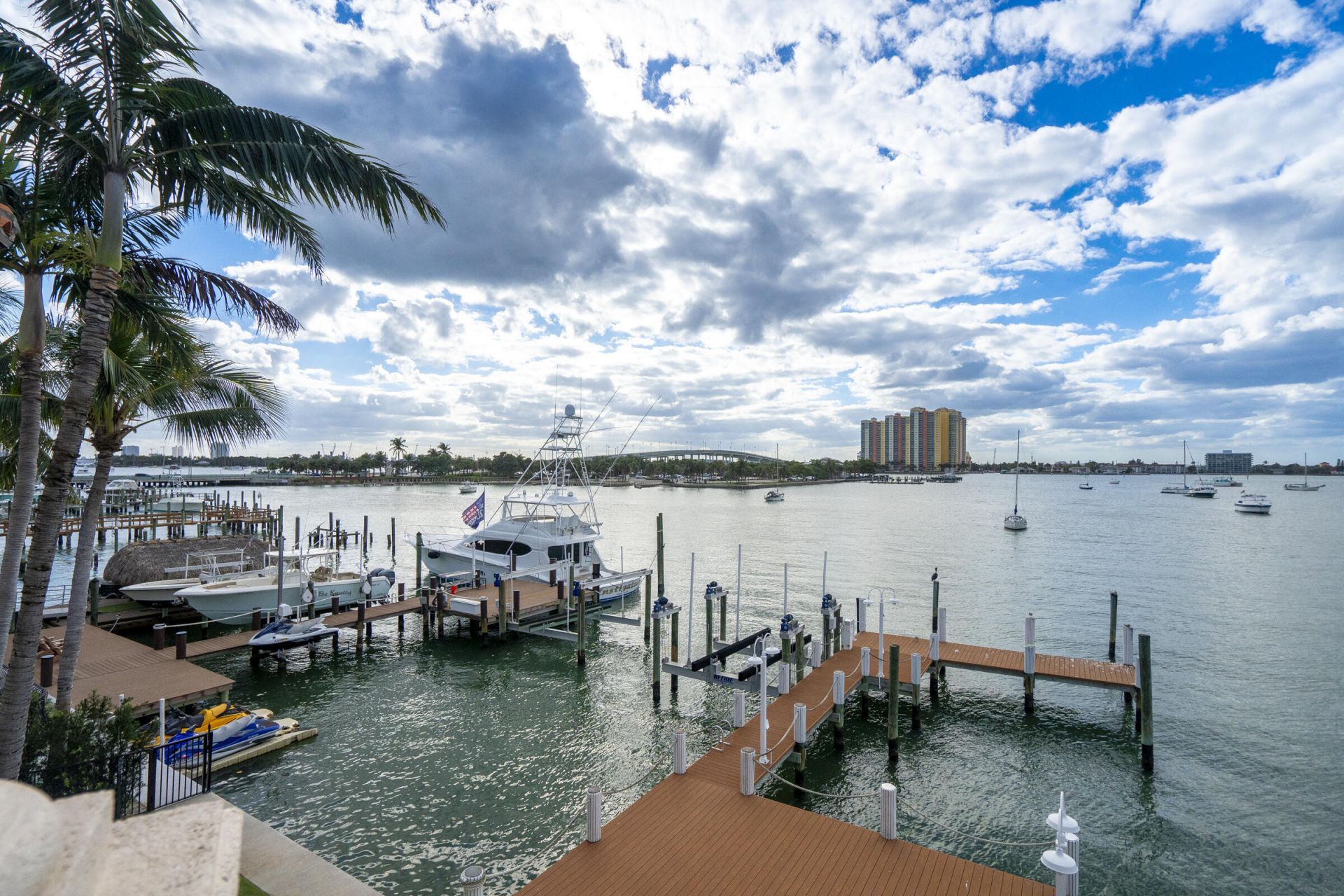 2775 Lake Drive, Singer Island, FL 33404 Photo