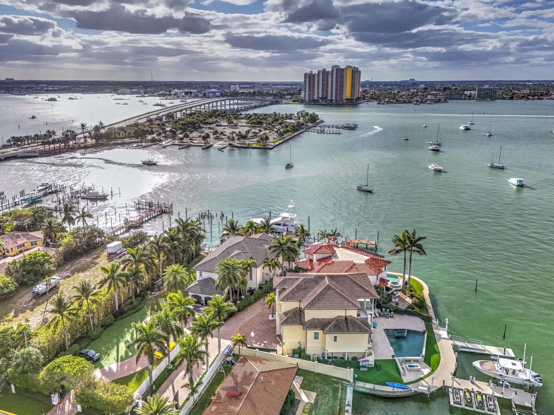 2775 Lake Drive, Singer Island, FL 33404 Photo