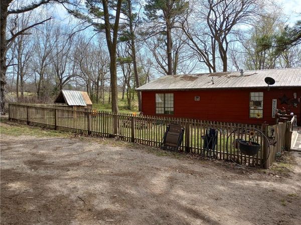 671 Madison 8270 , Huntsville, AR 72740