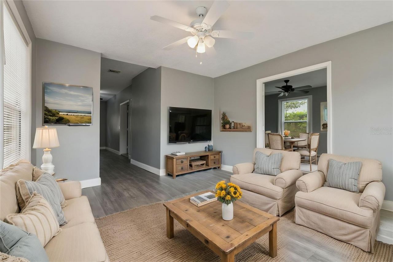 110 E Lauren Court, Fern Park, FL 32730 Photo