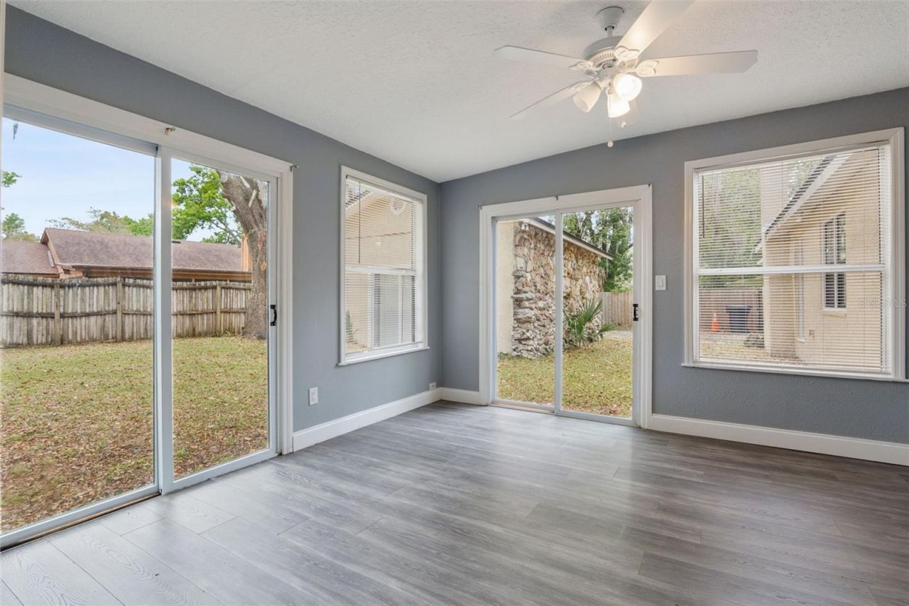 110 E Lauren Court , Fern Park, FL 32730 Photo