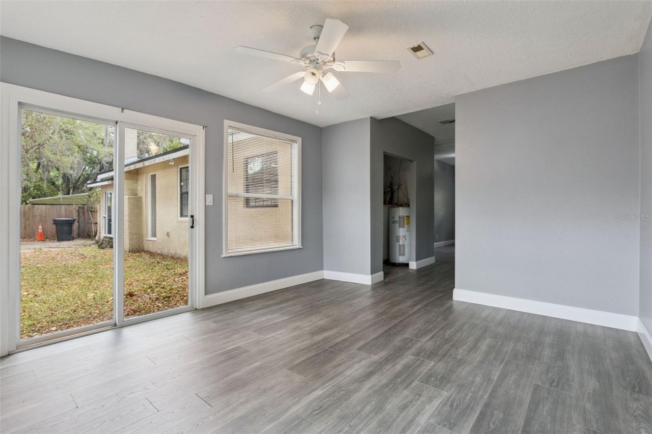 110 E Lauren Court , Fern Park, FL 32730 Photo