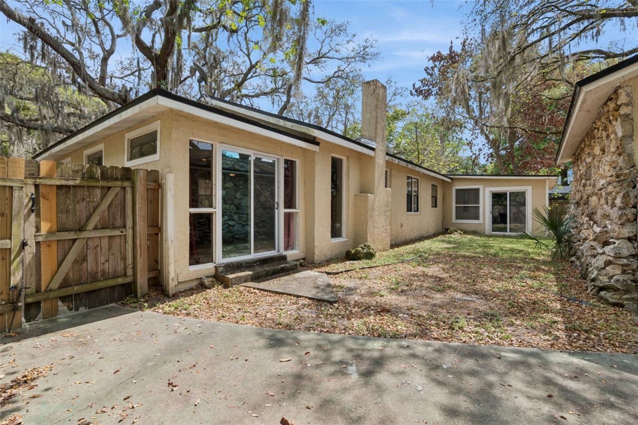 110 E Lauren Court , Fern Park, FL 32730 Photo