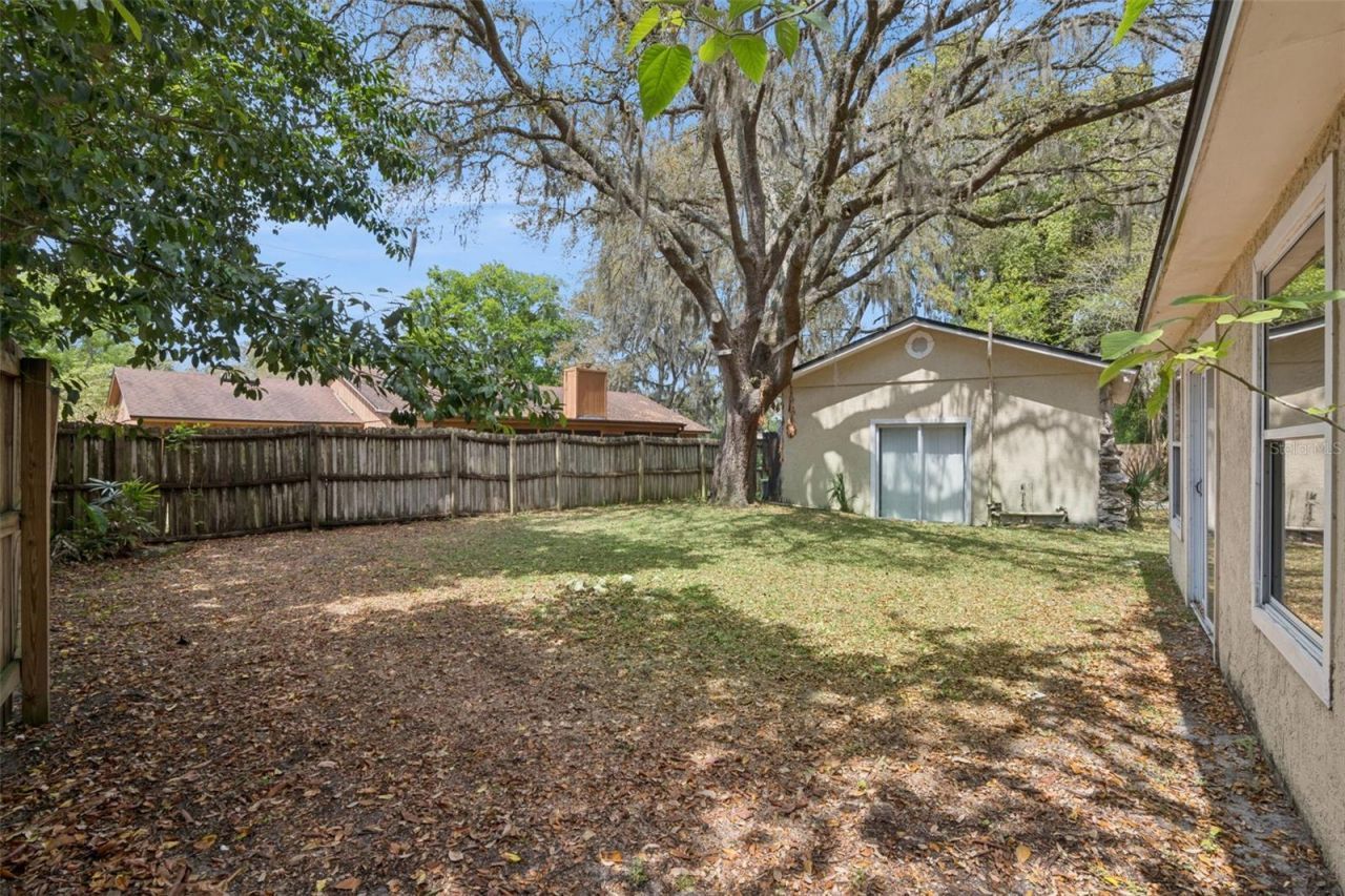 110 E Lauren Court , Fern Park, FL 32730 Photo