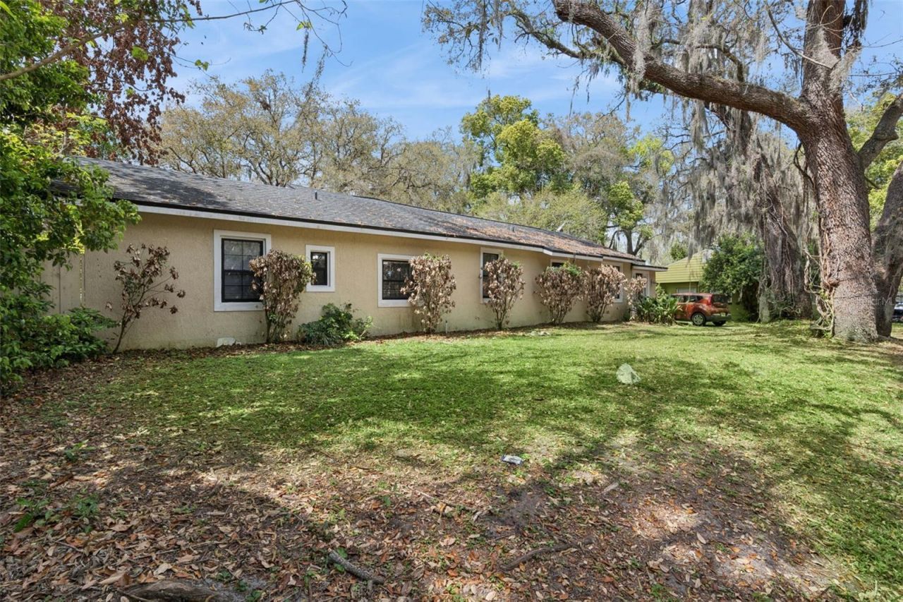 110 E Lauren Court , Fern Park, FL 32730 Photo