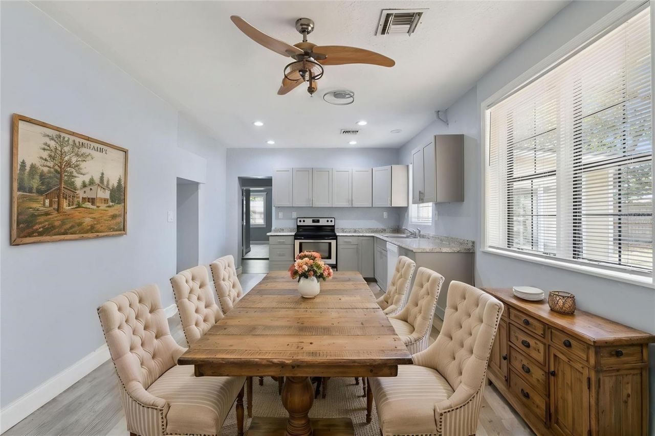 110 E Lauren Court, Fern Park, FL 32730 Photo