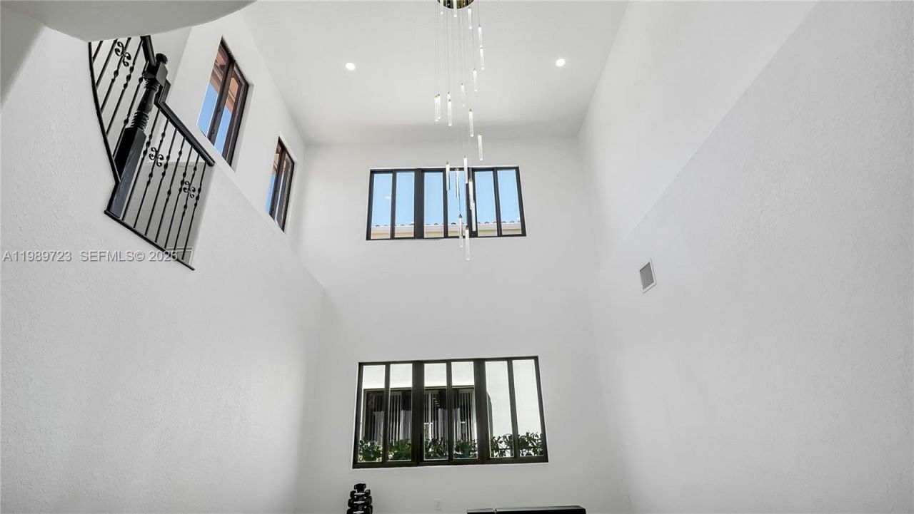 7965 SW 195th St, Cutler Bay, FL 33157 Photo