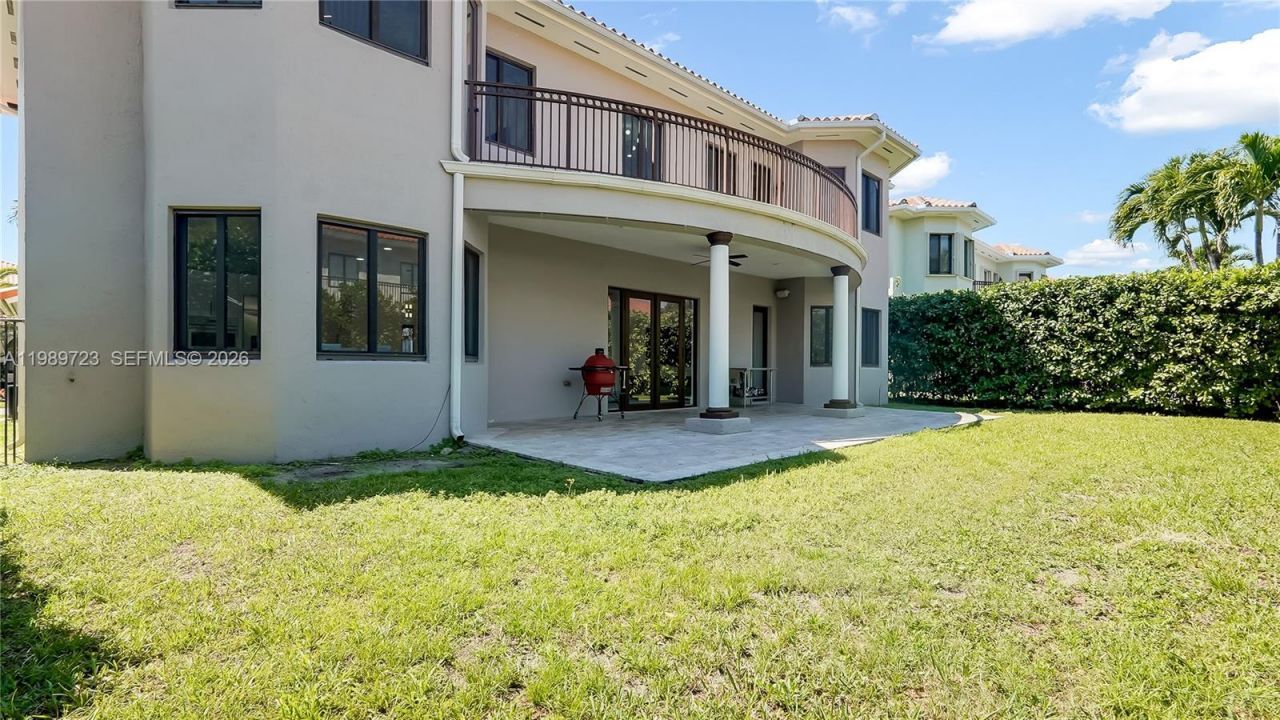 7965 SW 195th St, Cutler Bay, FL 33157 Photo