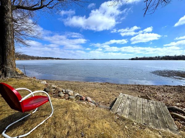 10532 Jurgen Nash Drive, Garrison, MN 56450